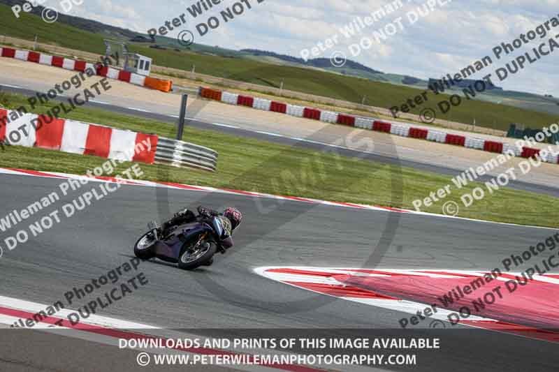 cadwell no limits trackday;cadwell park;cadwell park photographs;cadwell trackday photographs;enduro digital images;event digital images;eventdigitalimages;navarra;no limits trackdays;peter wileman photography;racing digital images;trackday digital images;trackday photos